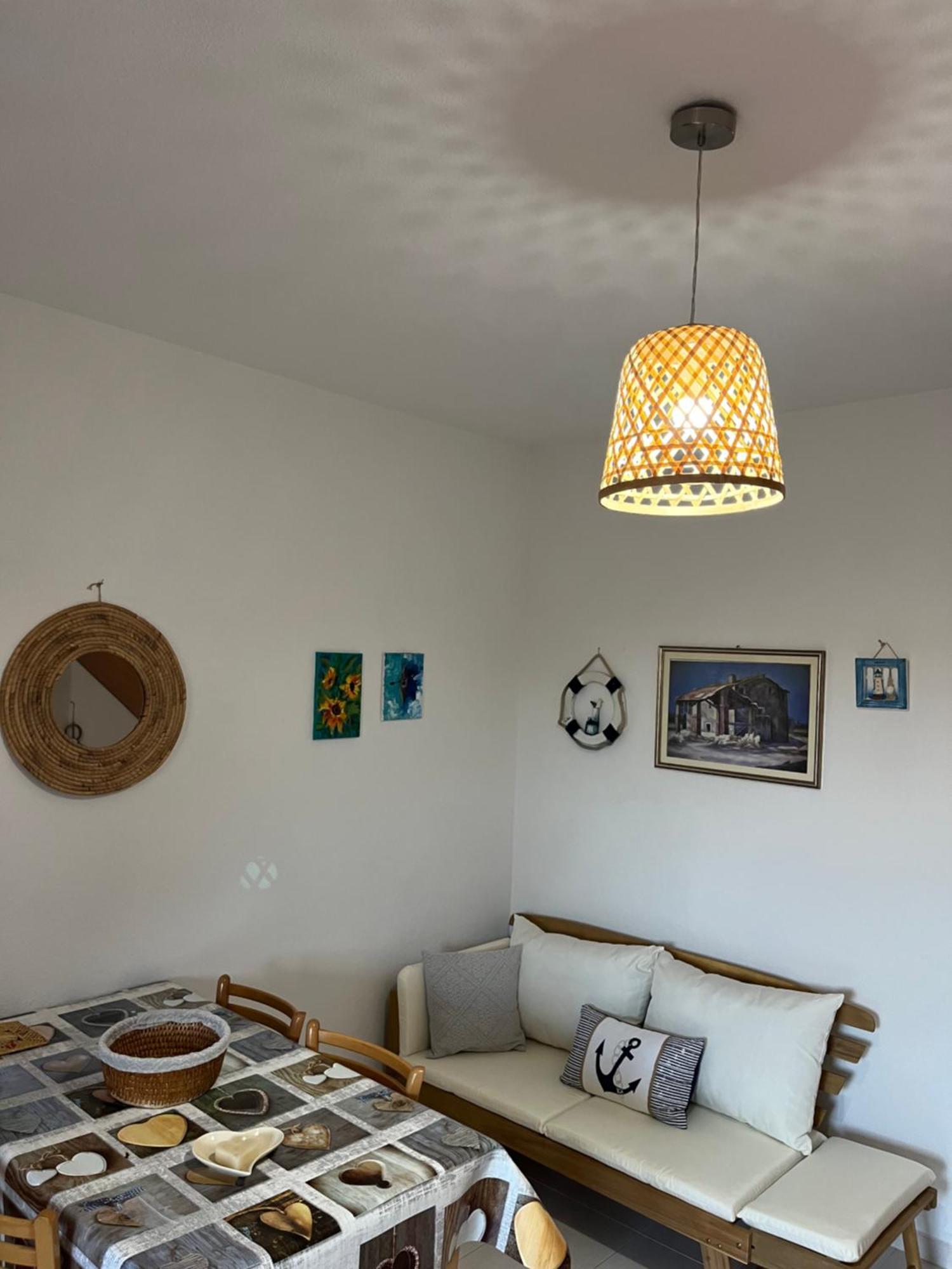 Casa Sviluppata Su Due Piani Con Doppia Veranda E Parcheggio Privato San Teodoro  Extérieur photo