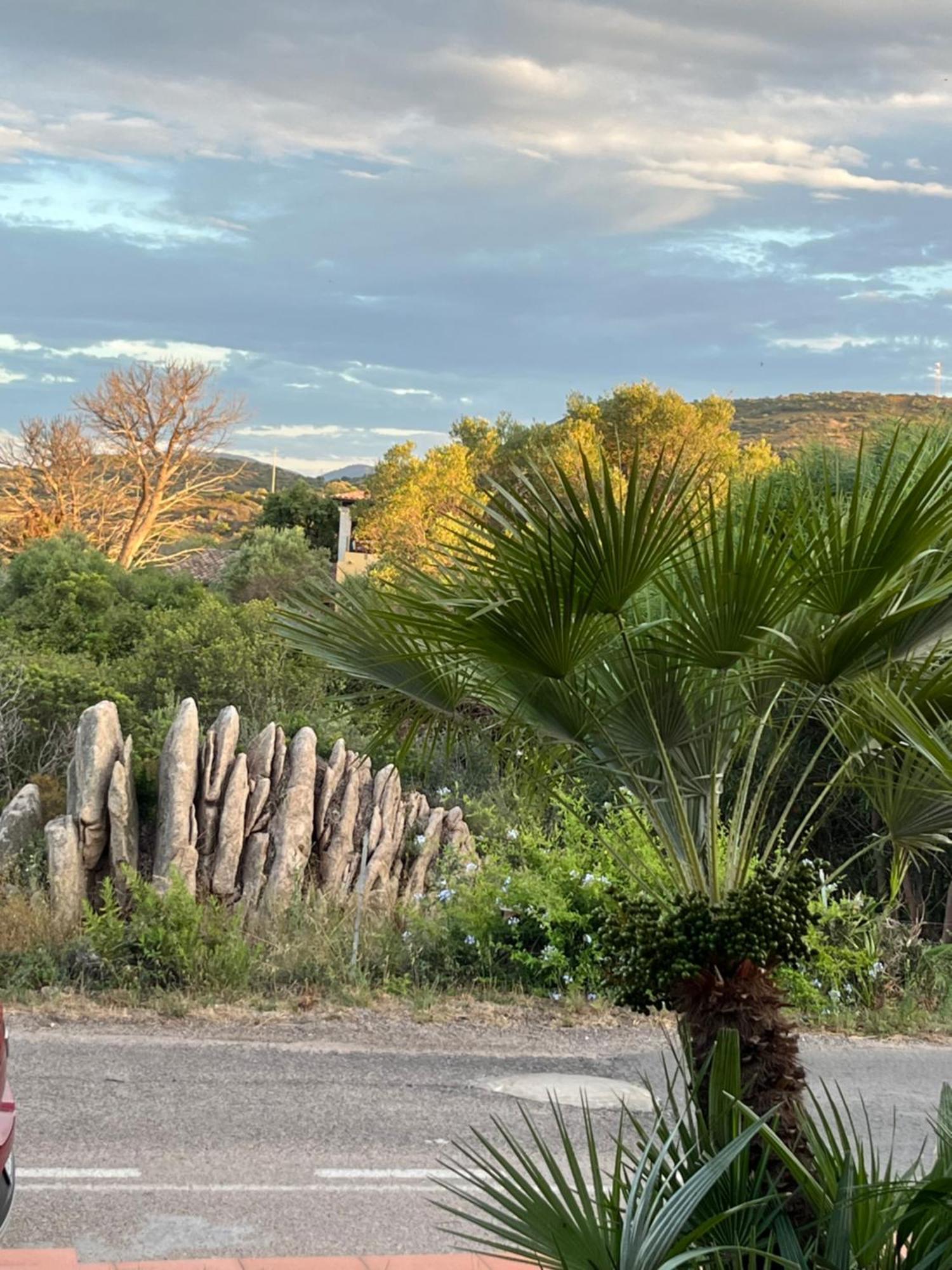 Casa Sviluppata Su Due Piani Con Doppia Veranda E Parcheggio Privato San Teodoro  Extérieur photo